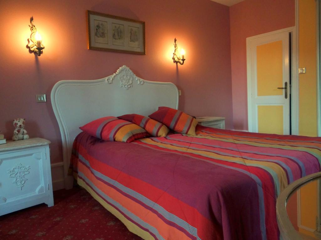 La Roseraie Hotel Restaurant Montignac-Lascaux Zewnętrze zdjęcie